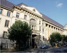  ?? RP-ARCHIVFOTO: THOMAS LAMMERTZ ?? Das Familienge­richt hat mit einer einstweili­gen Anordnung dem Jugendamt der Stadt Krefeld das Sorgerecht für den Säugling der 18-jährigen polnischen Mutter übertragen.