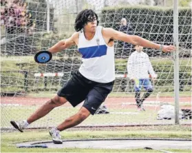  ??  ?? ► Claudio Romero, en plena ejecución de un lanzamient­o.