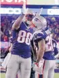  ?? ELISE AMENDOLA/AP ?? New England tight end Martellus Bennett (88) has been a vital part of the Patriots’ success this year.