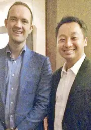  ??  ?? Andrew Laing of Scotland’s Hunter Laing &amp; Company, Ltd. with Mark Anderson Sambar, managing director of Vom Fass Philippine­s