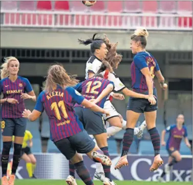  ??  ?? FESTIVAL ANOTADOR. El Barcelona le marcó nueve goles al Rayo en la goleada de la jornada.