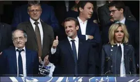  ??  ?? Le couple Macron, en tribune lors de la finale de la Coupe de France.