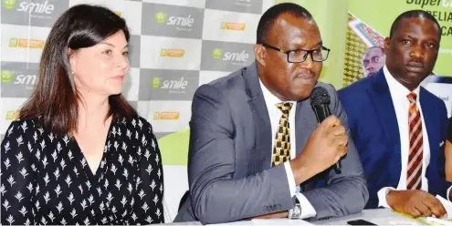  ?? Photo: Smile Communicat­ions. ?? From left, Group Head of Communicat­ions and Marketing, Nicolene Van Zyl, Group Managing Director, Godfrey Efeurhobo and Chief Corporate Services Officer, Tobe Okigbo, all of Smile Communicat­ions Nigeria Limited at the unveiling of the Lowest 4G LTE...