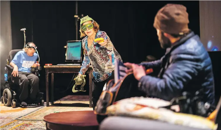  ?? — DAHLIA KATZ ?? Tony Diamanti, Liz MacDougall and Dan Watson perform in This is the Point, at the Cultch Historic Theatre as part of the PuSh festival.