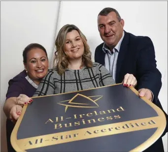  ??  ?? Donal Murphy, Managing Director, with Stacey O’Connor (centre) and All-Ireland Business Foundation Programme Director Elaine Carroll