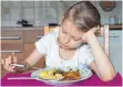  ?? FOTO: DPA ?? „Mag ich nicht, schmeckt nicht“: Dass Kinder solche Phasen durchmache­n, ist normal. Eltern sollten gelassen bleiben.