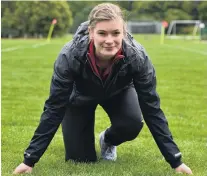  ?? PHOTO: GREGOR RICHARDSON ?? Big improver . . . Rosie Elliott (21) prepares for a training session at the Caledonian Ground yesterday after running a fast personal best last weekend.