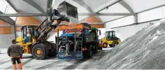  ?? Foto: Wyszengrad ?? Augsburgs Salzlager sind gefüllt, der Winterdien­st ist bereit.