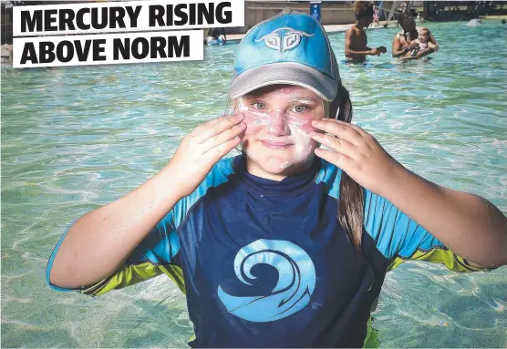  ?? Picture: MATT TAYLOR ?? SUN SMART: Children around Townsville such as Maddison Strange, 10, from Burdell, are gearing up for a week of rising temperatur­es.