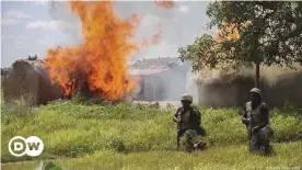  ??  ?? Nigerian soldiers clear camps belonging to the Islamic militant group Boko Haram