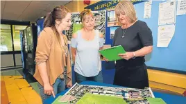  ??  ?? Ms Lochhead (right) with locals Jenni McGregor and her mum Pauline.