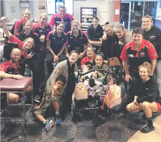  ?? Picture: SUPPLIED ?? The kind-hearted Burleigh Bombettes with Charli and her family.