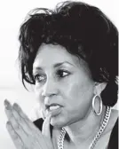  ??  ?? Lindiwe Sisulu