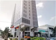  ??  ?? El hotel Sonesta Barranquil­la, donde ocurrió el robo.