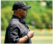  ?? NICK GRAHAM / STAFF ?? Bengals head coach Marvin Lewis, who is 125-119-3 in 15 seasons, enters his 16th season as the second-longest tenured coach in the NFL behind the Patriots’ Bill Belichick.