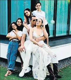  ?? INSTAGRAM ?? Alex Rodríguez i Jennifer López amb els seus quatre fills