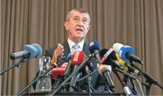  ?? Foto Michal Cizek/AFP ?? Ankete kažejo, da bo 68-letni Andrej Babiš v drugem krogu izgubil, ne glede na to, komu bo uspelo, pa se bo v prvem krogu prebil na drugo mesto.