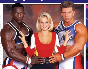  ?? ?? BEAUTY AND THE BEEF: Ulrika Jonsson with two original Gladiators. Holly Willoughby, right