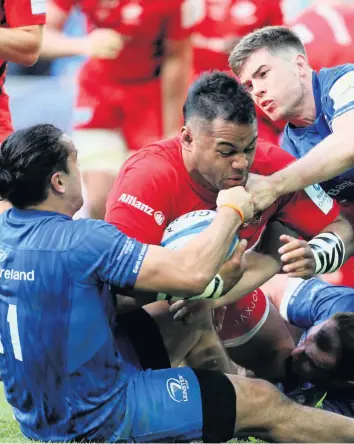  ??  ?? Saracens Billy Vunipola scores his try against Leinster in the Champions Cup Final at St James’ Park