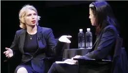  ?? PHOTO AFP ?? Chelsea Manning, à gauche, lors d’une entrevue au New Yorker.