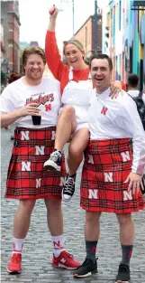  ?? ?? Nebraska Cornhusker­s fans got to know Temple Bar ahead of the big match