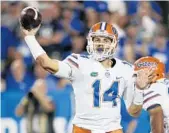  ?? DAVID STEPHENSON/AP ?? Luke Del Rio was 9-of-14 for 74 yards with a touchdown and an intercepti­on in his relief of starter Feleipe Franks.