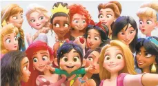  ?? DISNEY ?? Vanellope von Schweetz, voiced by Sarah Silverman (foreground center), posing for s selfie with Disney princesses in ‘Ralph Breaks the Internet.’