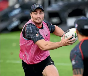  ??  ?? Kieran Foran was heavily involved during a Warriors training session yesterday.