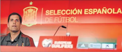  ??  ?? SOFTWARE. Robert Moreno se ayudaba de Media Coach para selecciona­r jugadores. Además, ayudó en su desarrollo.