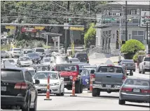  ?? RALPH BARRERA / AMERICAN-STATESMAN ?? A reader contends the changes to South Lamar Boulevard proposed under the road plan will make conditions worse on the heavily traveled road.