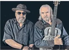  ?? FOTO: RUDI FERDER ?? Ein Knaller bei den Blues-Matineen dürfte am 23. Juli das Konzert von Hans Theessink (rechts) und Big Daddy Wilson werden. Die beiden Blues-Größen bringen erstmals gemeinsam die Bühne zum Beben.