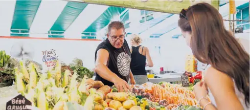  ??  ?? Depuis le 4 août dernier, la mention « Produit du Québec » n’est plus obligatoir­e pour les fruits et les légumes produits dans la Belle Province.