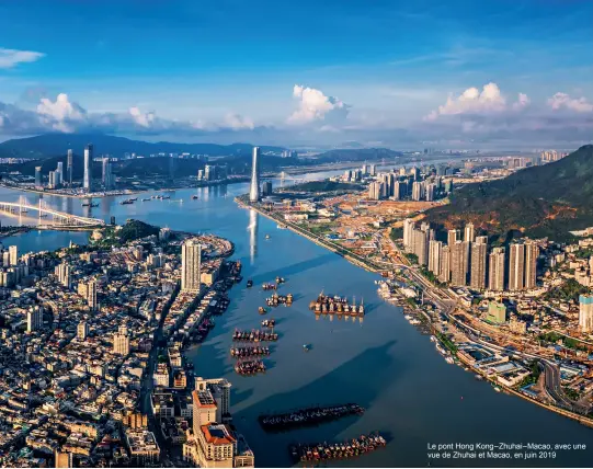  ??  ?? Le pont Hong Kong-Zhuhai-Macao, avec une vue de Zhuhai et Macao, en juin 2019