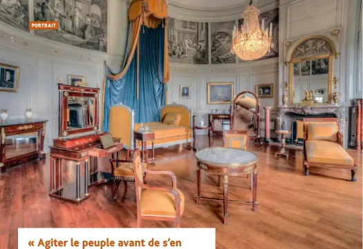  ??  ?? Au château de Valencay, la Chambre du roi d’Espagne. Napoléon a exigé de Talleyrand qu’il héberge, de 1808 à 1814, le prince des Asturies qu’il avait condamné à l’exil pour le remplacer par son frère, Joseph Bonaparte. À Valençay, Ferdinand VII...