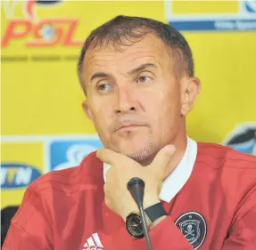  ?? Isithombe: BACKPAGEPI­X ?? UMILUTIN Sredojevic oqeqesha i-Orlando Pirates uthi akayekwe umqeqeshi weBafana Bafana uStuart Baxter aqoke abadlali ngendlela afisa ngayo