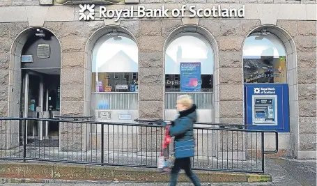  ?? Picture: Kim Cessford. ?? The RBS branch in Montrose High Street is worth £255,000, according to surveyors.