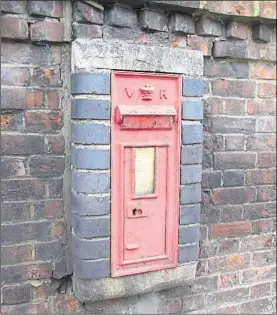  ?? Picture: CHAS ?? Canterbury’s only remaining Victorian letter box is located in Military Road