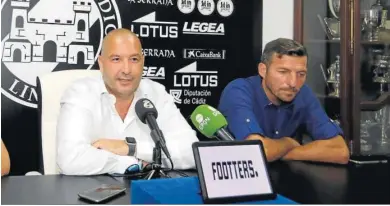  ?? M.C.I.C. ?? Raffaele Pandalone junto al director deportivo, Ismael Chico.