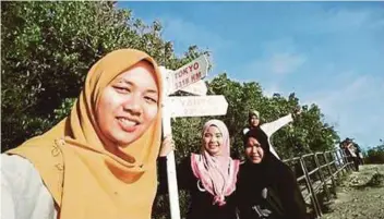  ??  ?? Aktiviti riadah di Bukit Keluang, Besut, Terengganu.