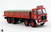  ??  ?? 4
4 Corgi No 26401 AEC Mammoth Major MkV in 1/50 scale.