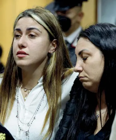  ?? (foto Frustaci/Ansa) ?? La madre della 16enne, Barbara Mariottini, e la zia Serena Mariottini (a sinistra), in Corte d’assise d’appello