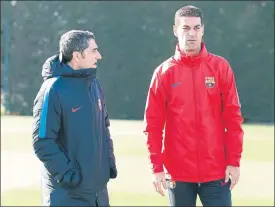  ?? FOTO: FCB ?? Gerard López se dejó ver por el entrenamie­nto del primer equipo y charló con Valverde