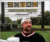  ?? FILE PHOTO COURTESY OF INSTAGRAM ?? Kevin Smith poses in front of an Exton Square Mall sign in 2015.
