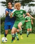  ?? Foto: Klaus Jais ?? Erstmals in der U17 dabei und gleich Torschütze: Johannes Puffer (im grünen Trikot).