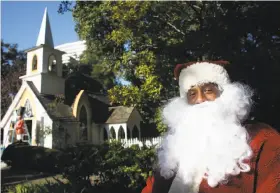 ?? Lea Suzuki / The Chronicle ?? Eric Martin, a longtime volunteer at Oakland’s Children’s Fairyland, will take over the role of Santa Claus in the park’s Fairy Winterland this year.