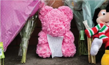  ?? ?? Tributes laid to Olivia Pratt-Korbel in the Knotty Ash area of Liverpool. Photograph: Jane MacNeil/The Guardian