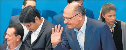  ?? WERTHER SANTANA/ESTADÃO ?? Tucano. Alckmin participou de ato político com o prefeito de Salvador, ACM Neto (DEM), e o ministro Gilberto Kassab (PSD)