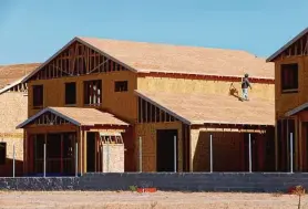  ?? Santiago Mejia/The Chronicle ?? New home constructi­on like this one in Roseville (Placer County) is difficult to find in the Bay Area, largely thanks to restrictiv­e land use policies.