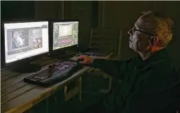  ?? Sam Owens / Staff photograph­er ?? Chris Hill has two computer monitors connected to a telescope and camera in the backyard of his Dripping Springs home to capture astrophoto­graphy images.