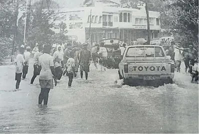  ?? Picture: FILE ?? Sigatoka Town during Tropical Cyclone Joni in 1992.